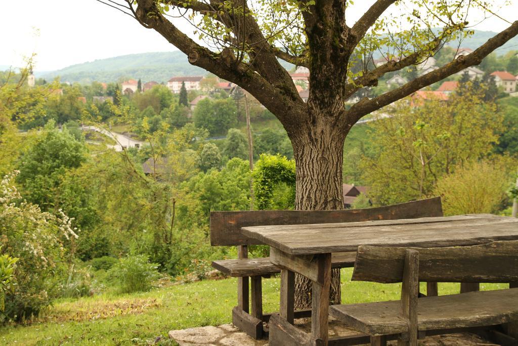 Apartments Strmac Slunj Εξωτερικό φωτογραφία