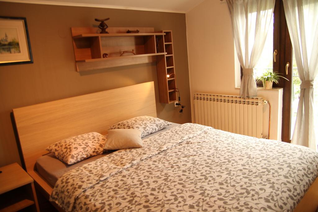 Apartments Strmac Slunj Εξωτερικό φωτογραφία