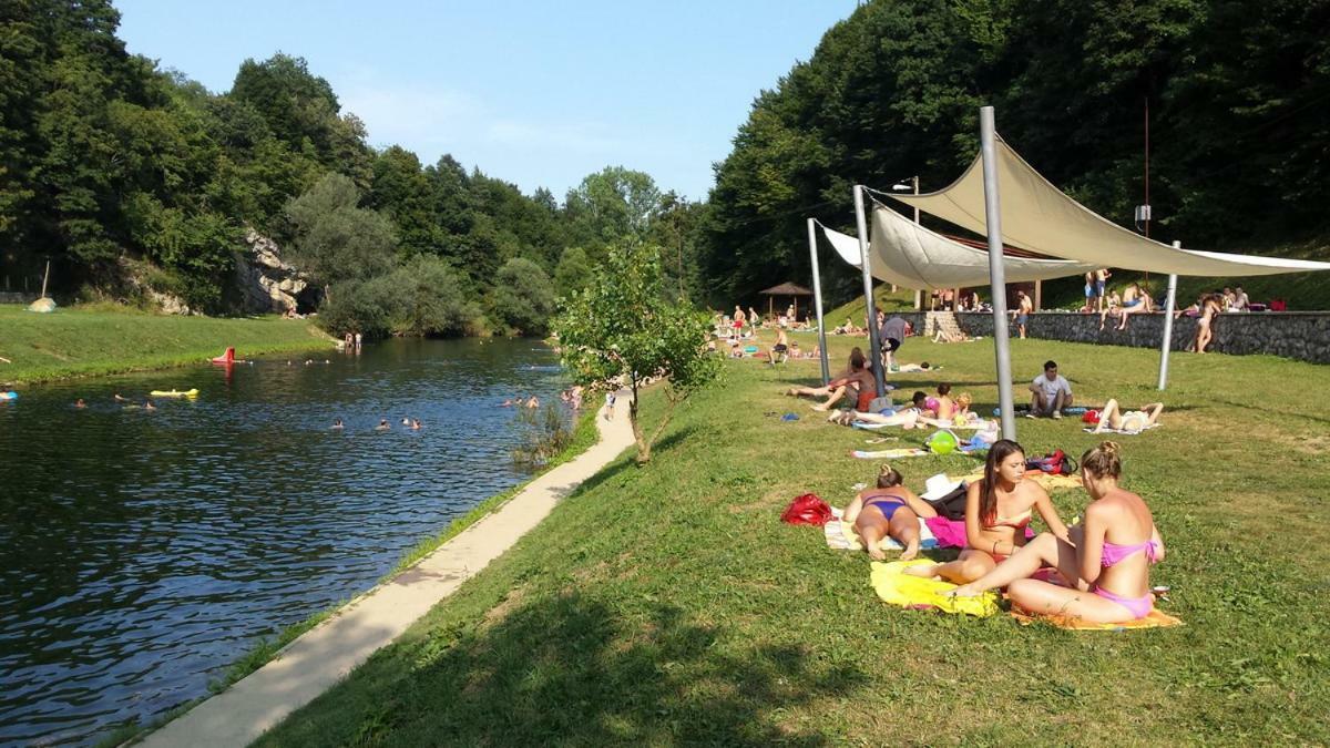 Apartments Strmac Slunj Εξωτερικό φωτογραφία